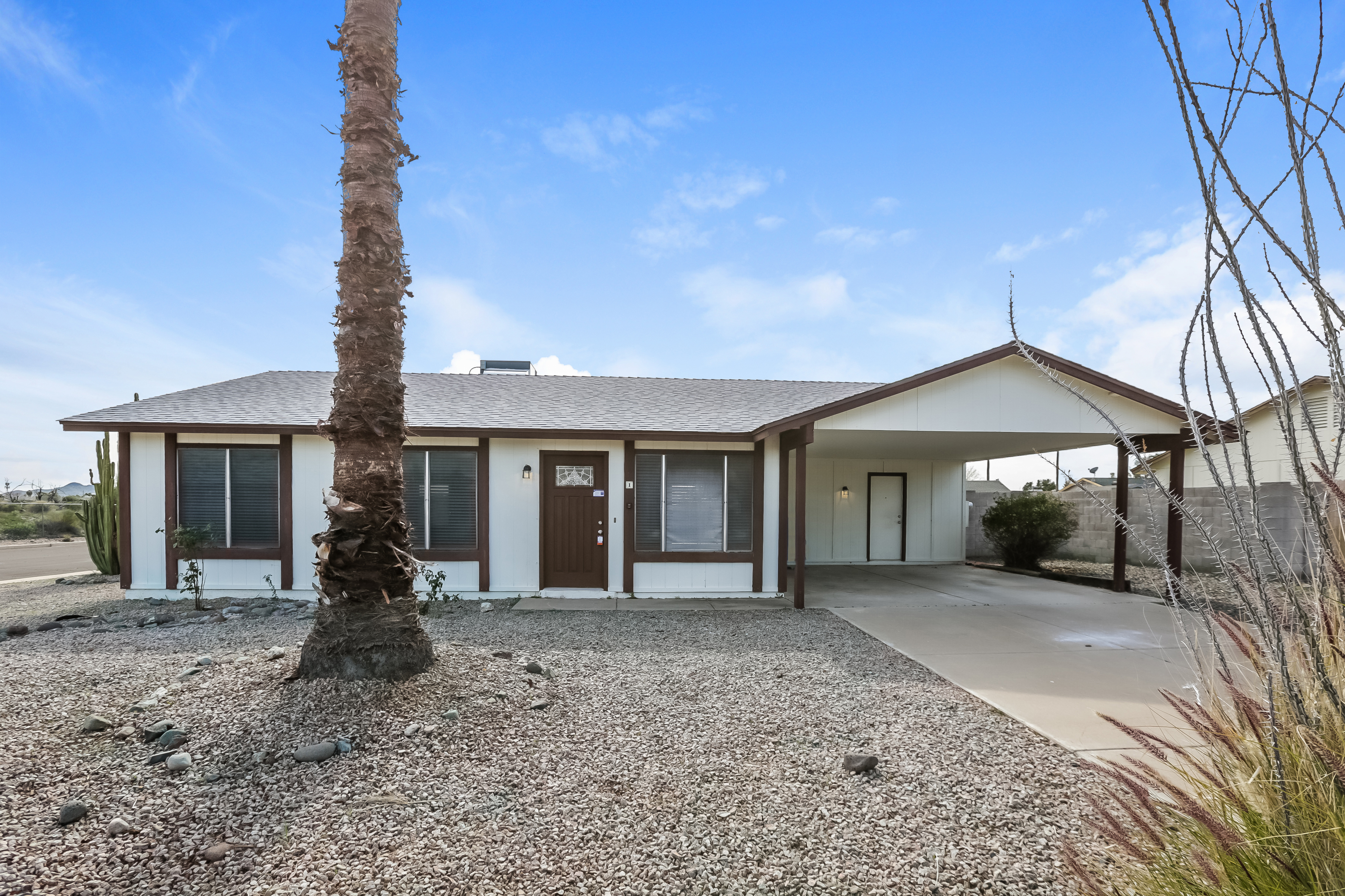 1 W Kerry Ln Phoenix, AZ 85027